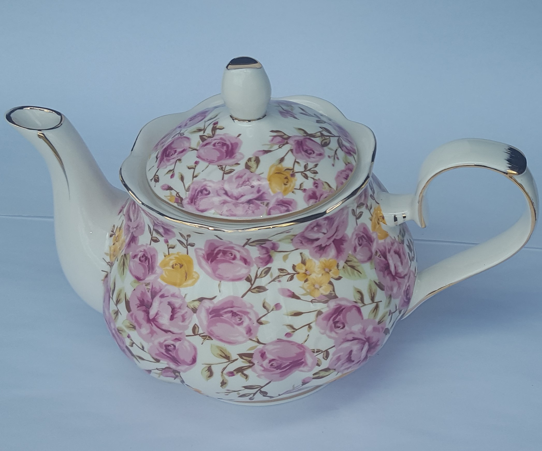 Candy Rose Bloom 4 cup teapot
